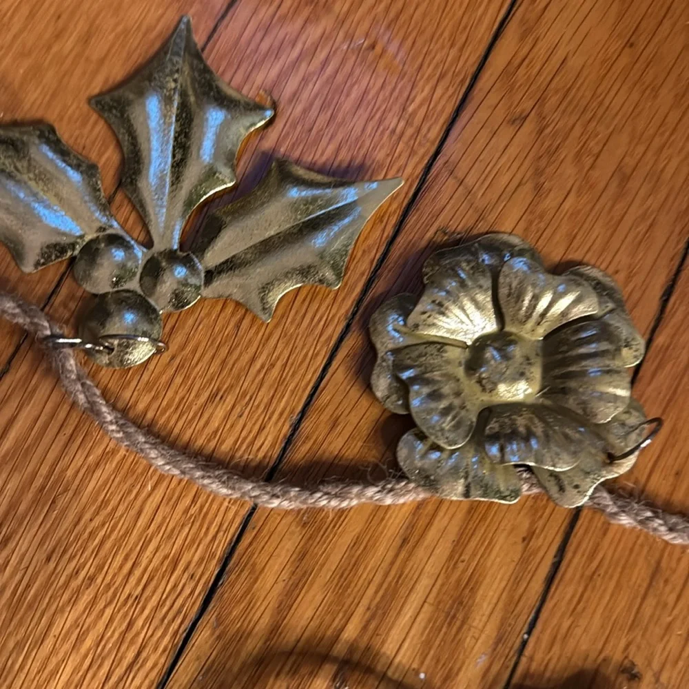 Anthropologie Steel Golden Garland - set of 4